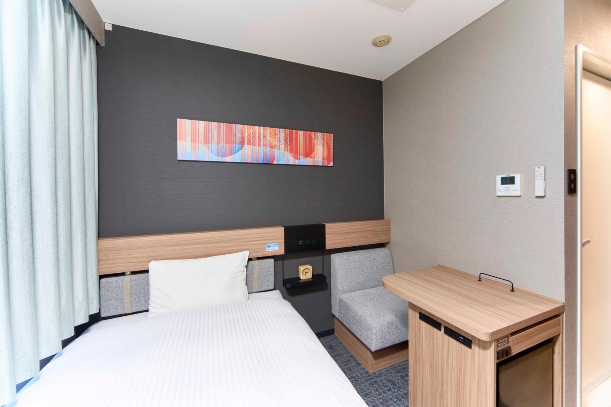 Washington R&B Hotel Umeda East Осака Экстерьер фото